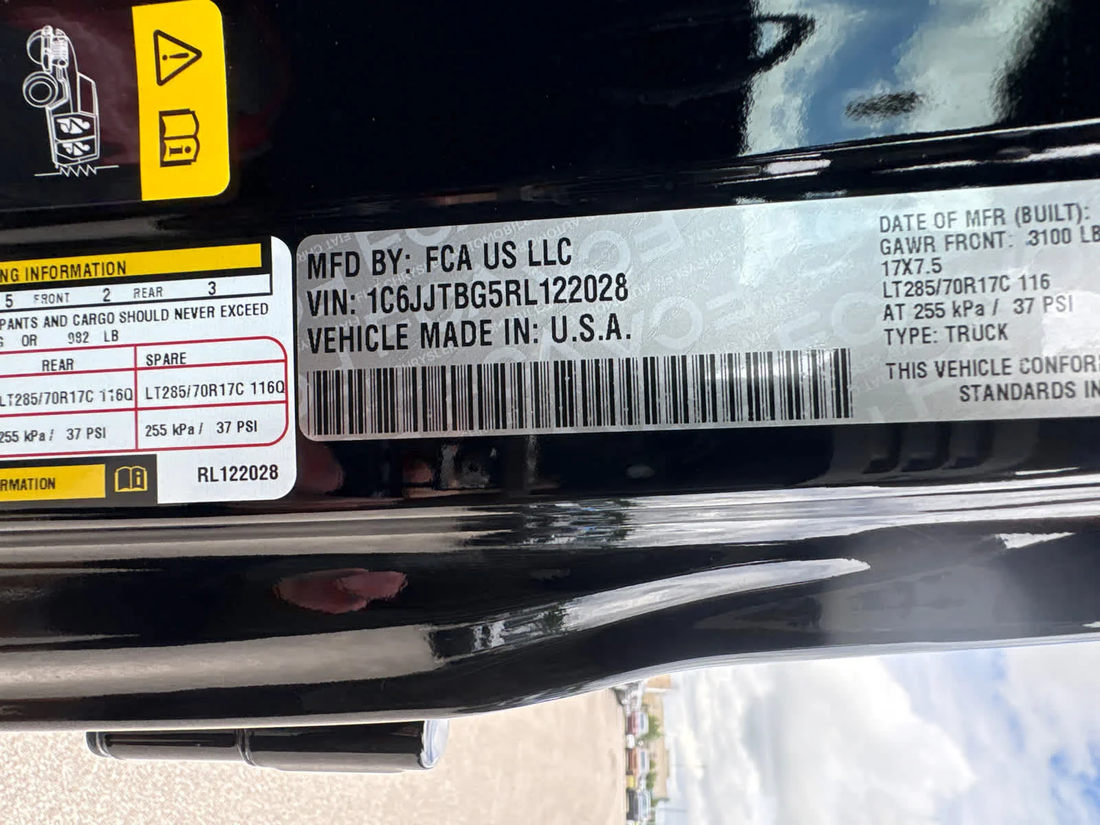 Used 2024 BLACK Jeep Rubicon image 30