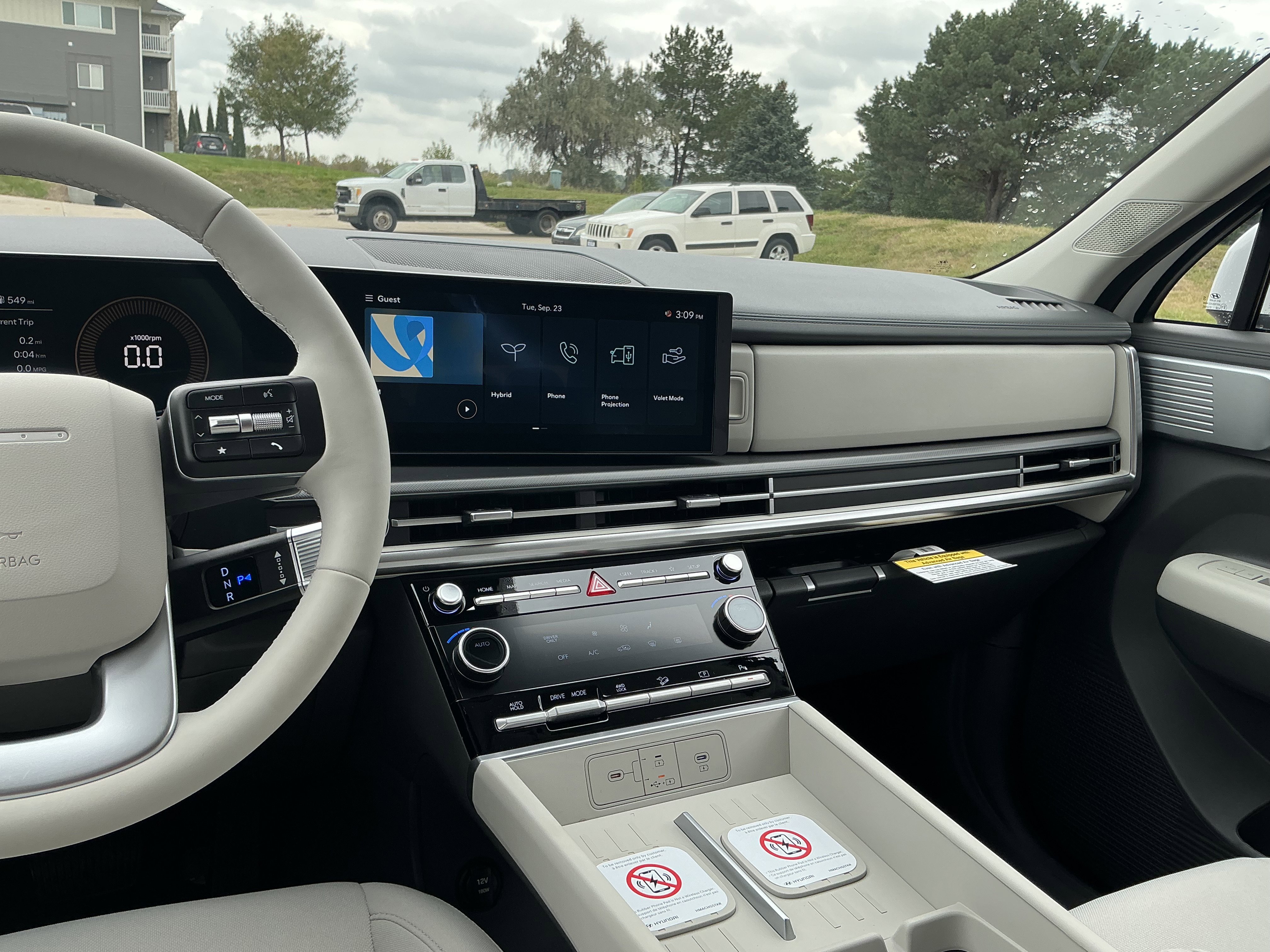 New 2026 Serenity White Hyundai SE image 7