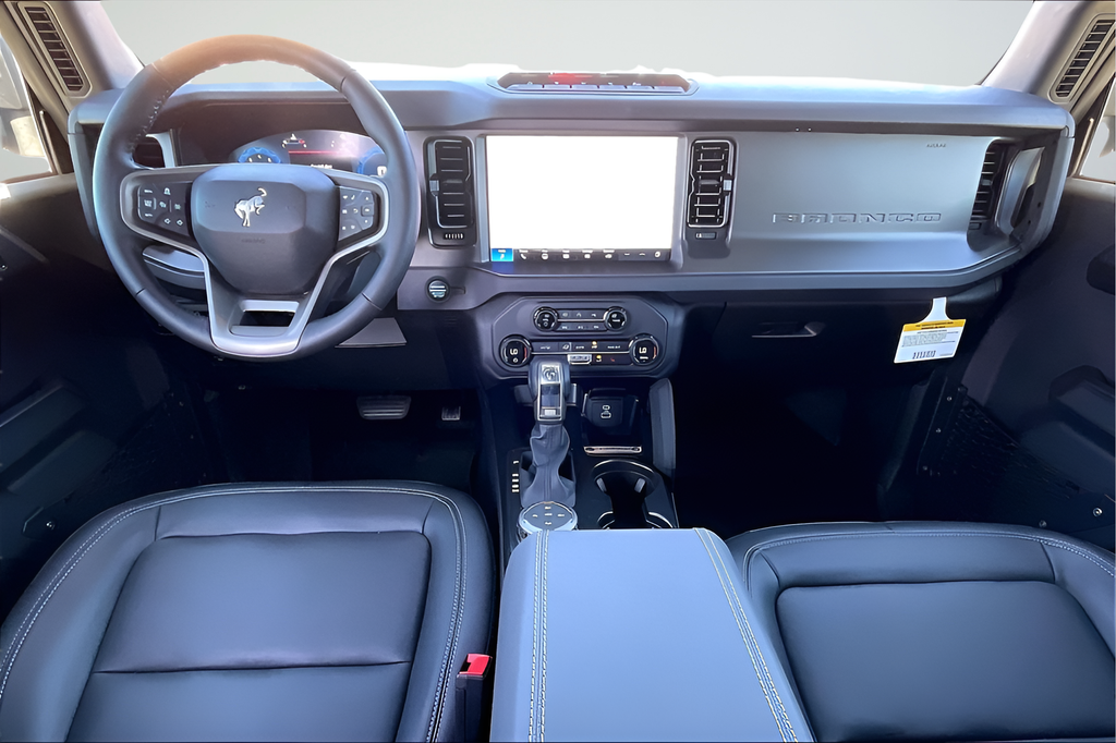 New 2025 Shadow Black Ford Badlands image 6