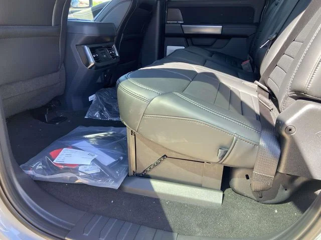 New 2026 Glacier Gray Metallic Tri-Coat Ford Platinum image 9