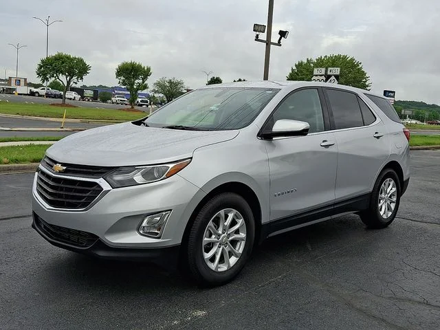 Used 2018 Silver Chevrolet LT image 3