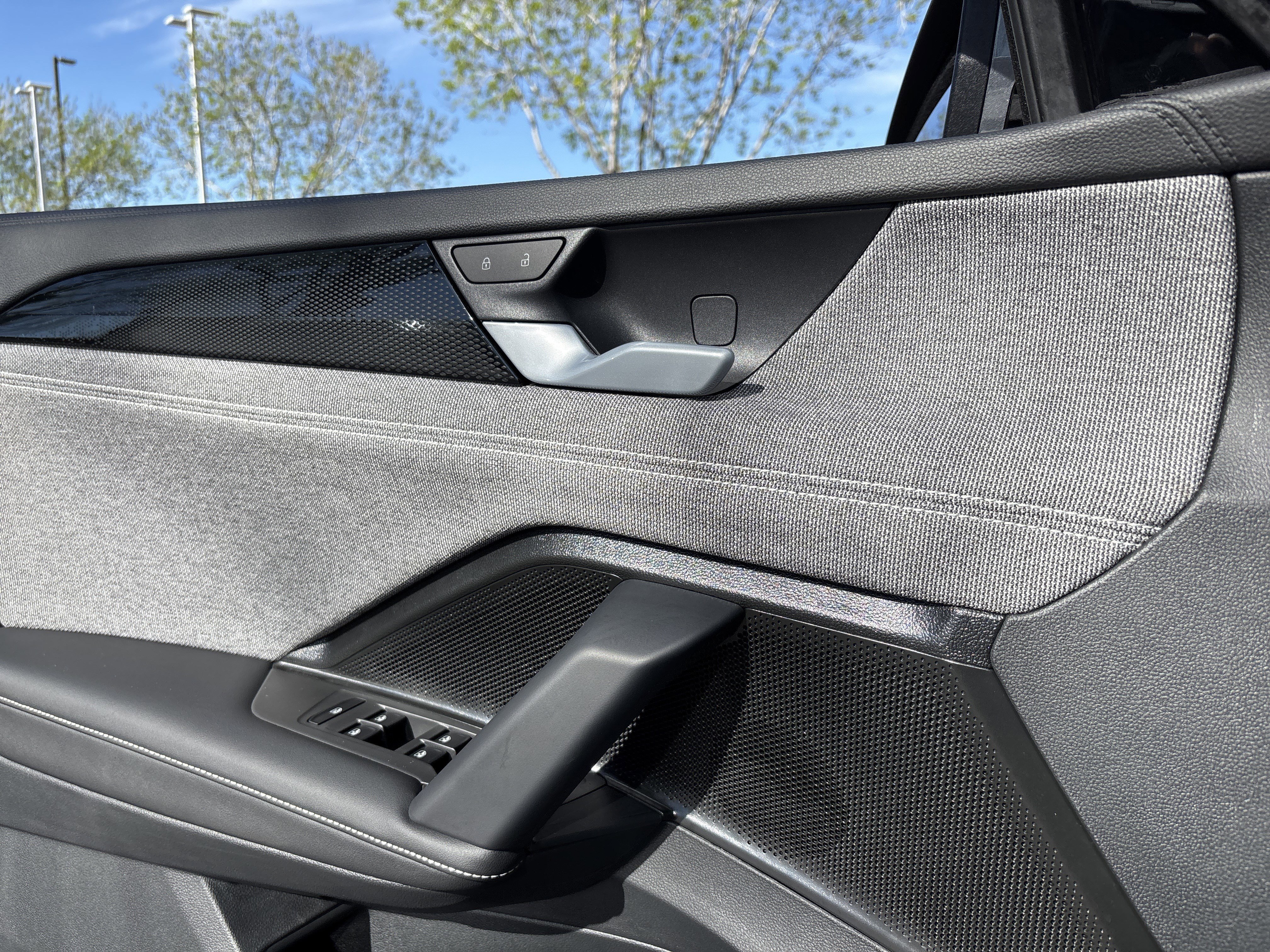 New 2026 Platinum Gray Metallic Volkswagen S image 17