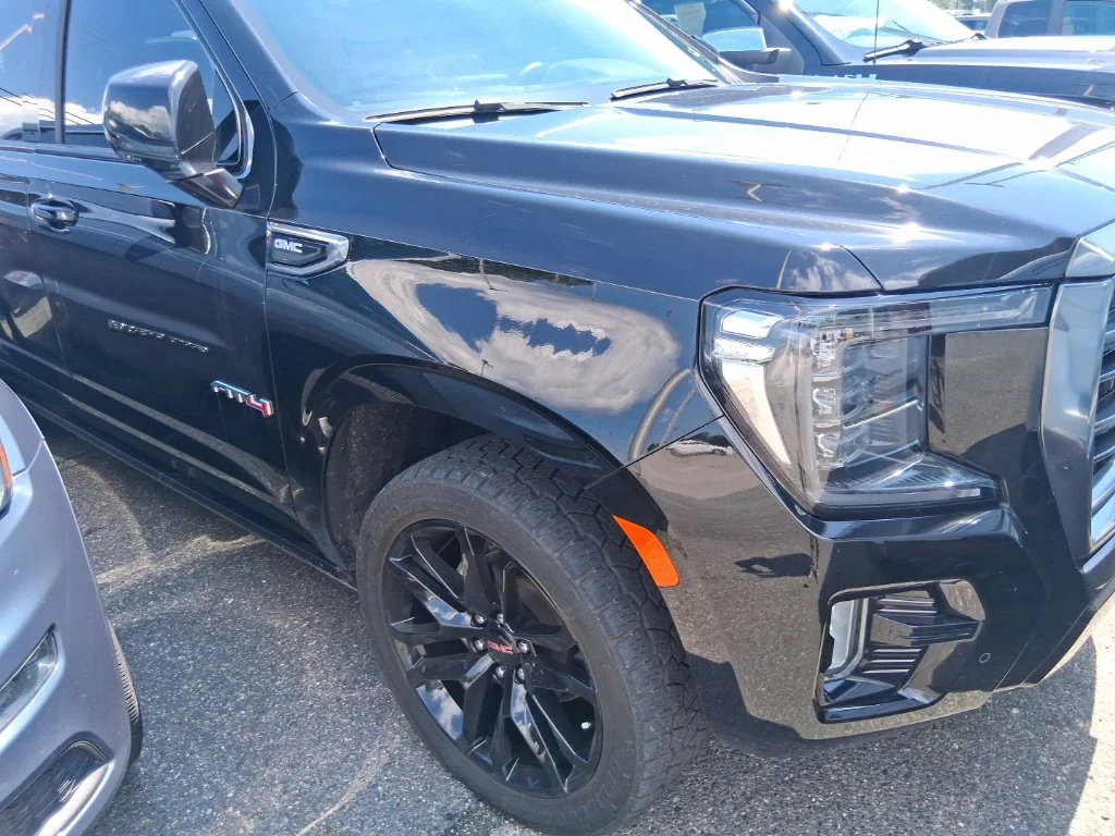 Used 2022 Black GMC AT4 image 3