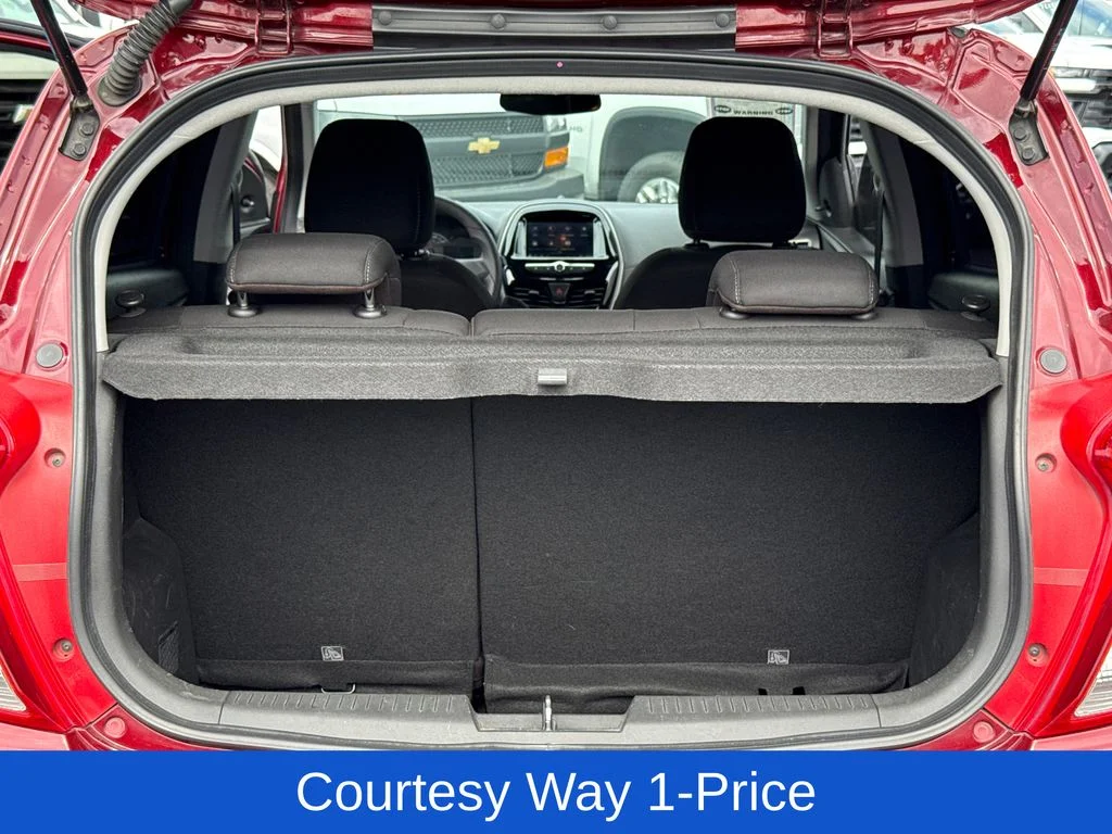 Used 2022 Red Chevrolet LS image 13