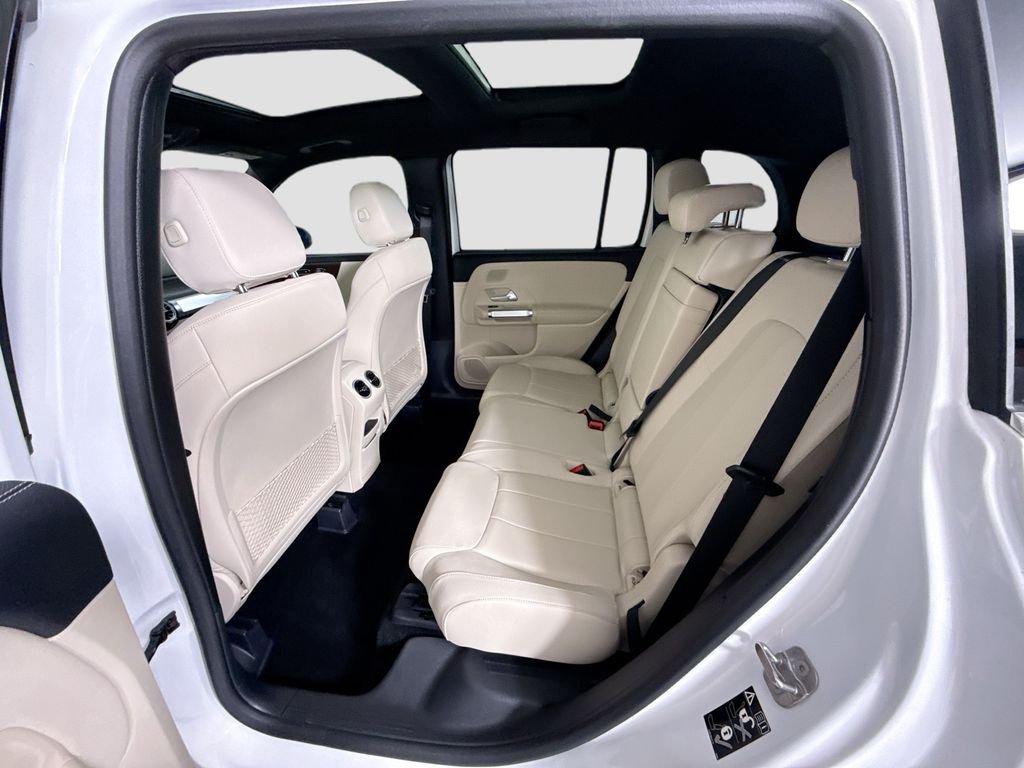 Certified Used 2026 Polar White Mercedes-Benz GLB 250 image 21