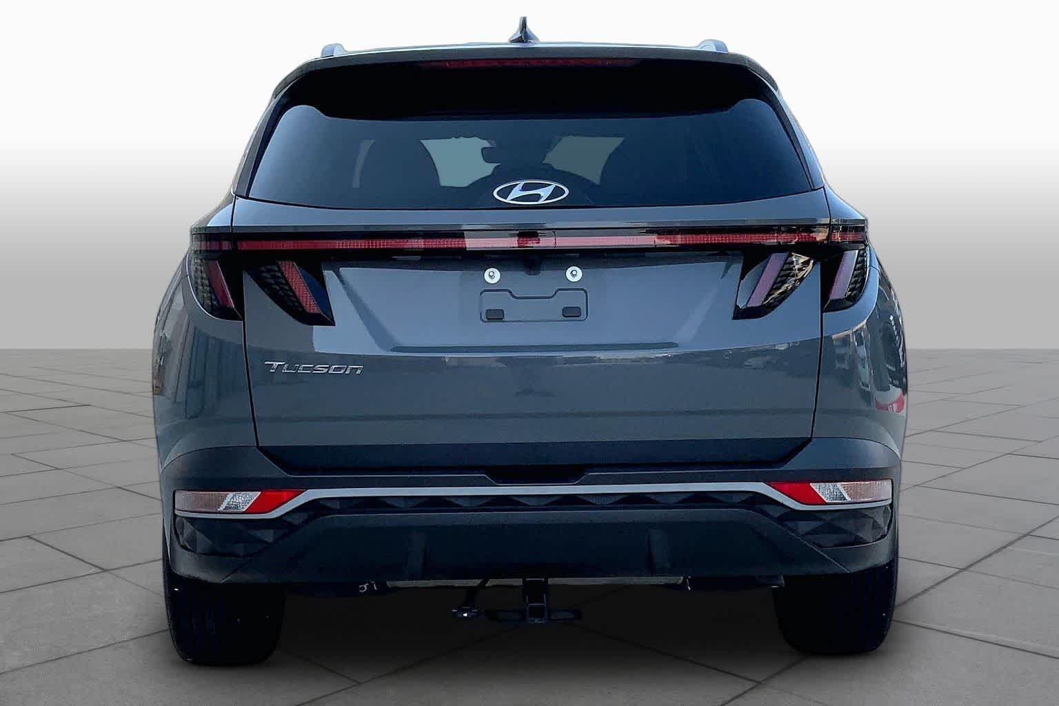 Used 2024 Hampton Gray Hyundai SEL image 5