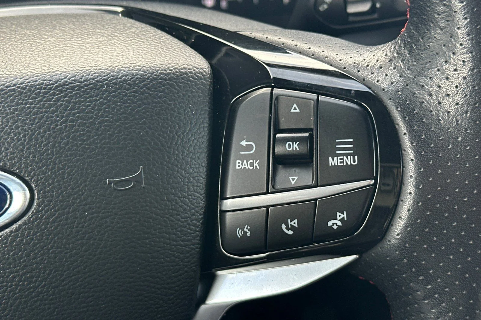 Used 2023 Gray Metallic Ford ST-Line image 28