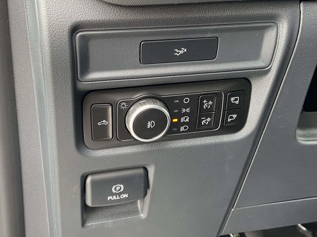 New 2026 Silver Ford Lariat image 16