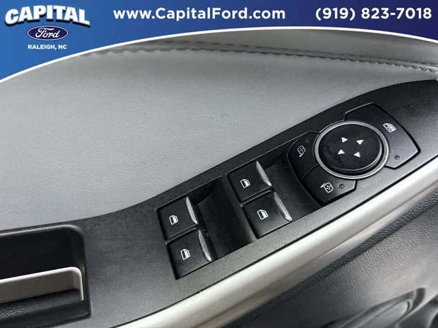 Used 2023 Green Ford XLT image 21