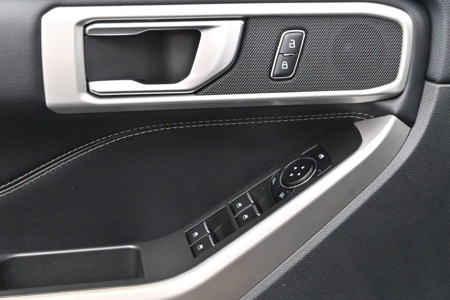 Used 2022 Agate Black Ford XLT image 12