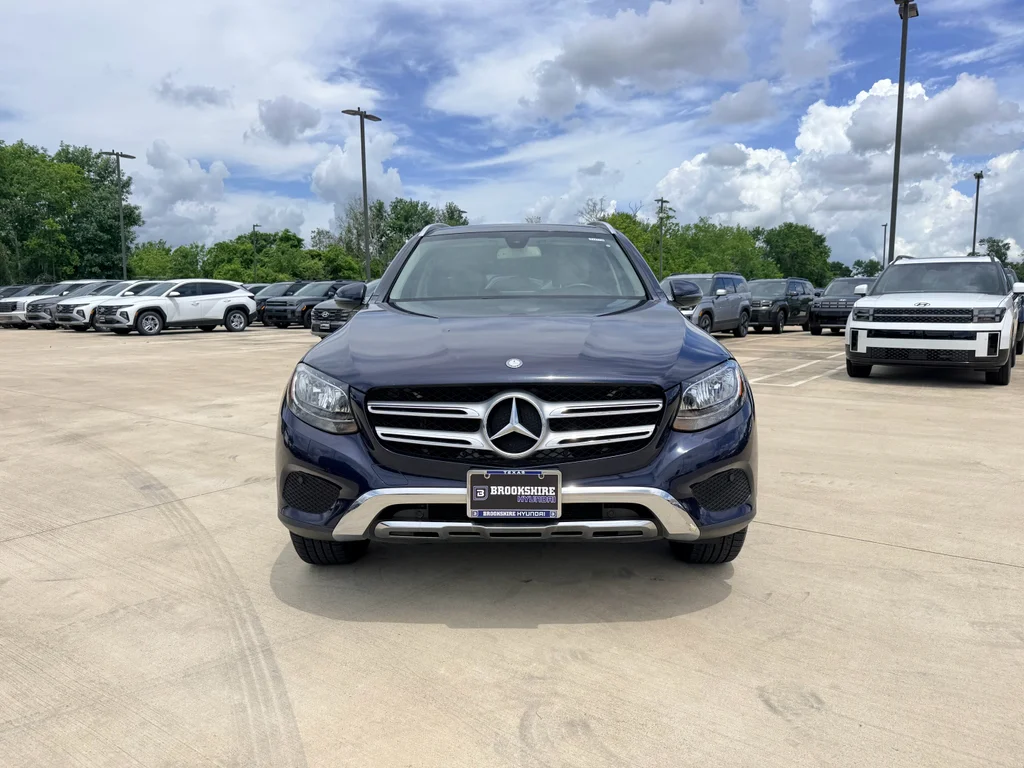 Used 2016 Lunar Blue Metallic Mercedes-Benz 300 image 2