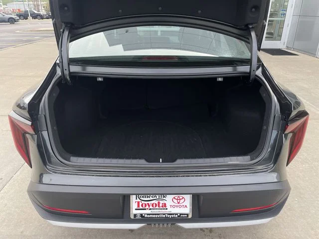 2025 Kia K4 LXS - Photo 33