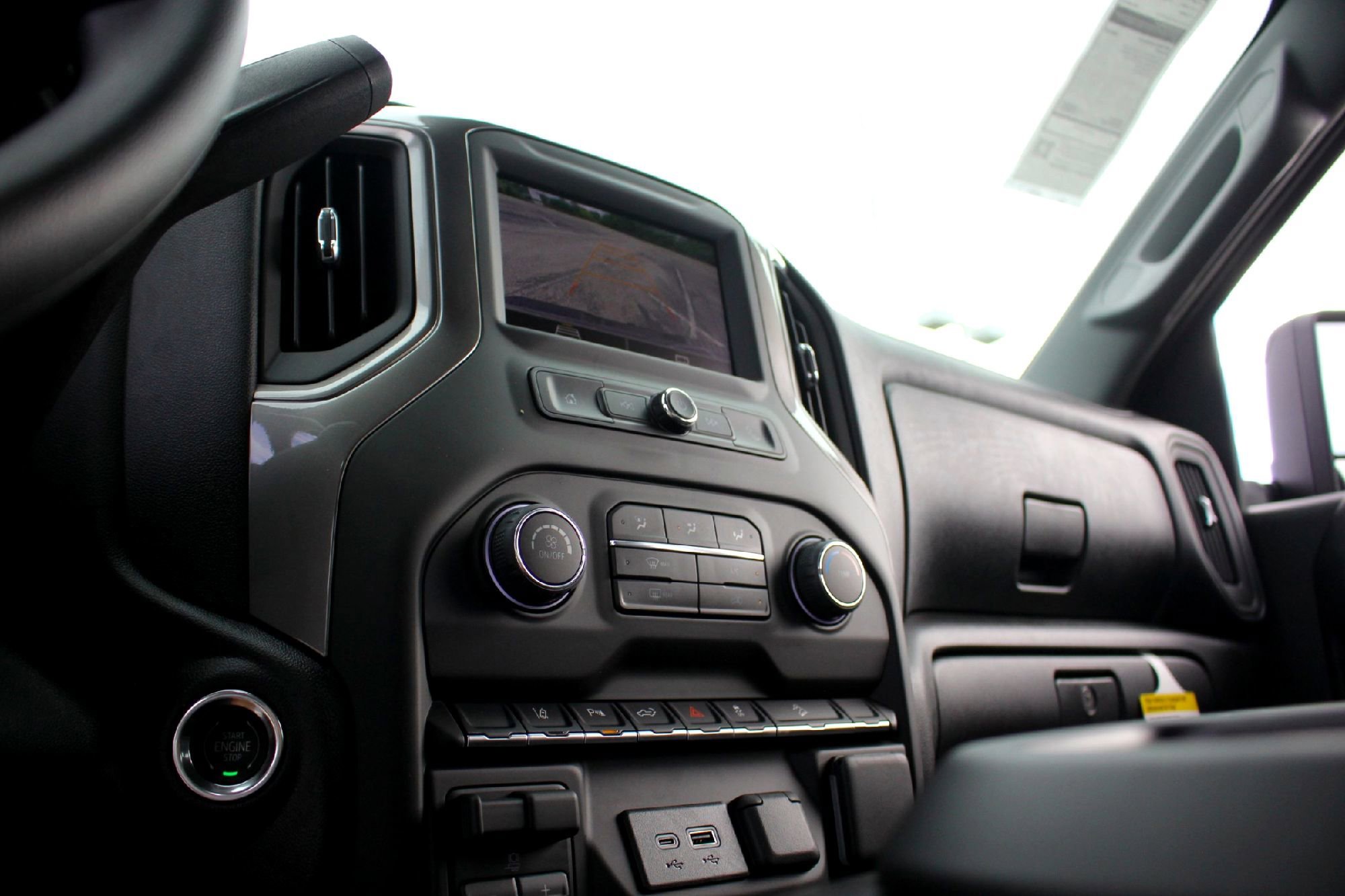 2026 Chevrolet Silverado 2500 HD Custom - Photo 9