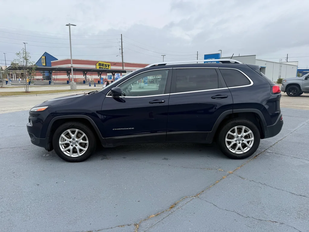Used 2014 Jeep Cherokee Latitude with VIN 1C4PJLCS1EW249129 for sale in Harvey, LA