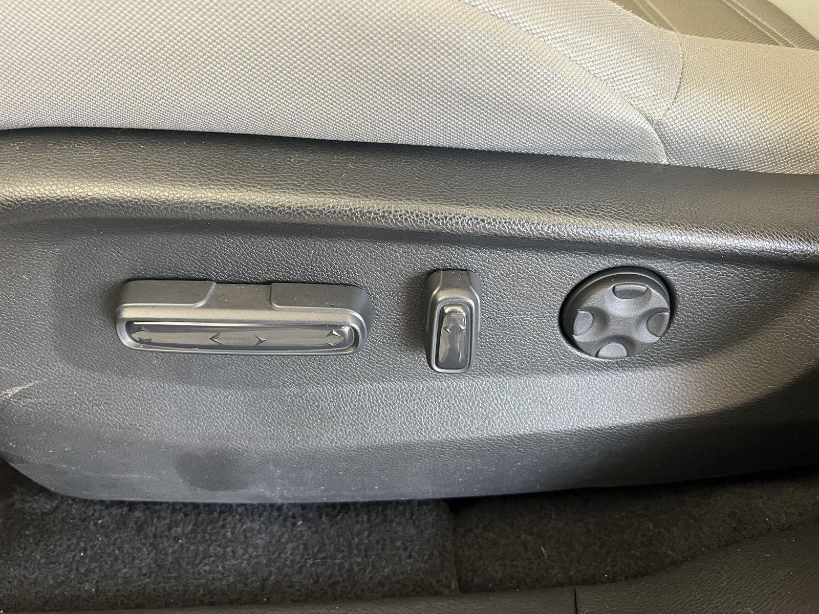 Used 2018 Gunmetal Metallic Honda EX image 8