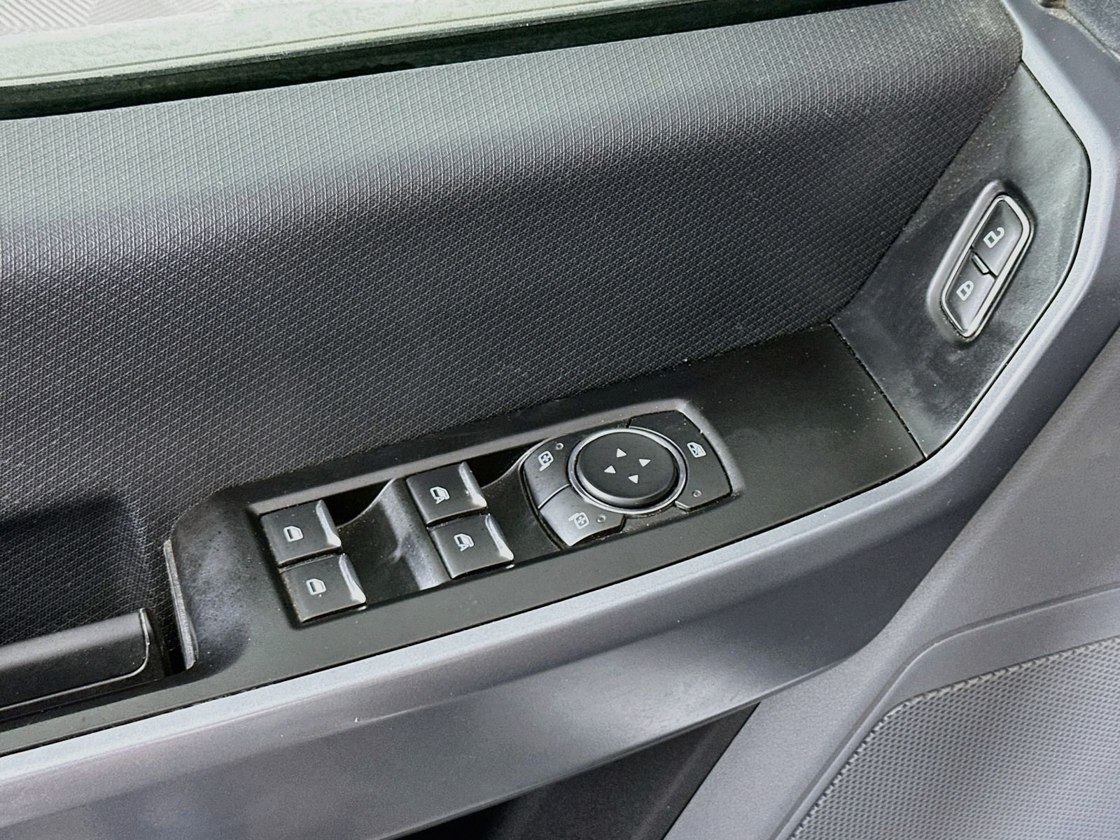 Used 2022 Silver Ford XLT image 19