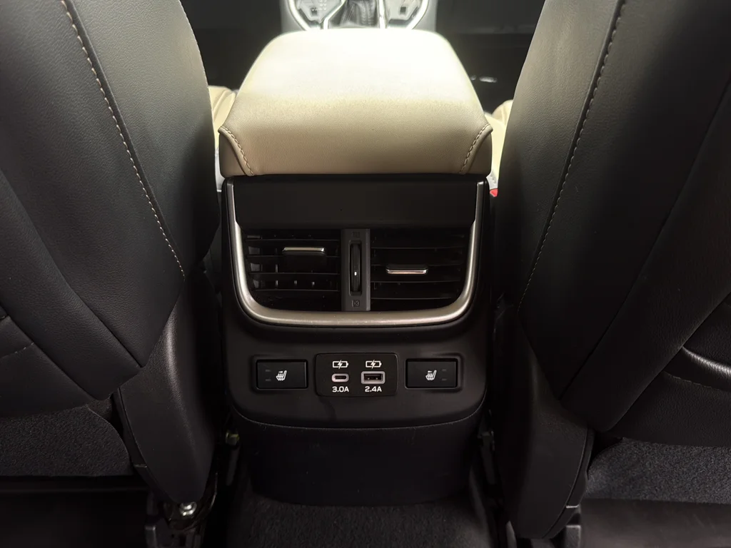 Used 2023 Autumn Green Metallic Subaru Limited image 22