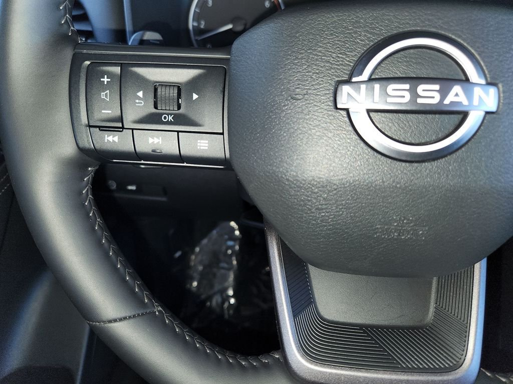 Used 2025 Silver Nissan SV image 23