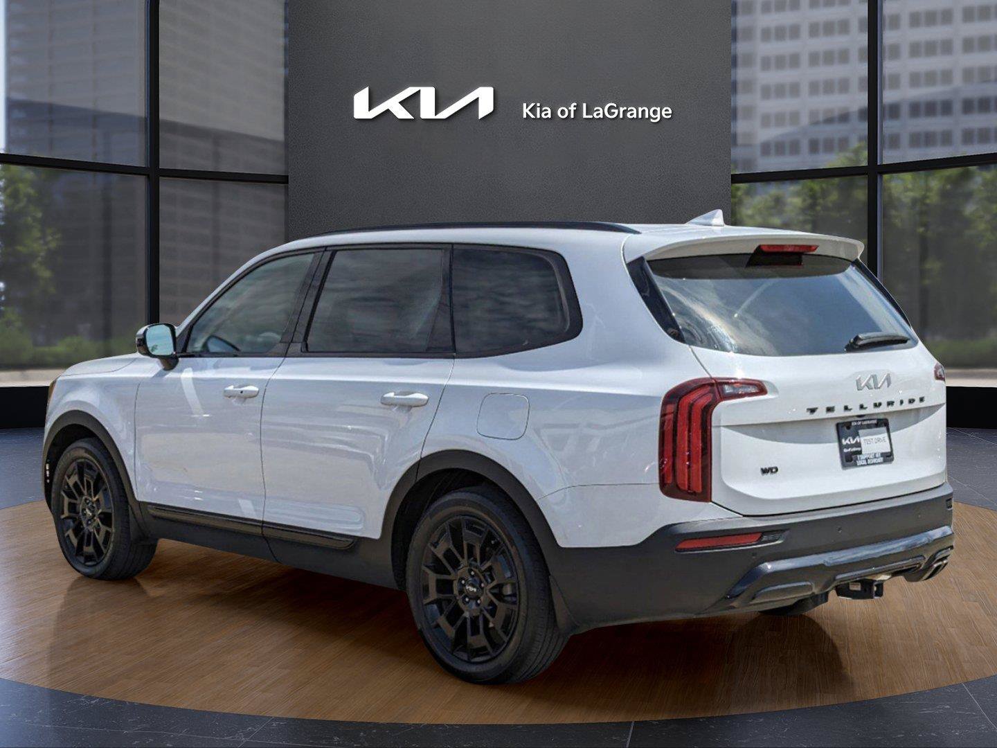 Used 2022 Glacial White Pearl Kia SX image 7