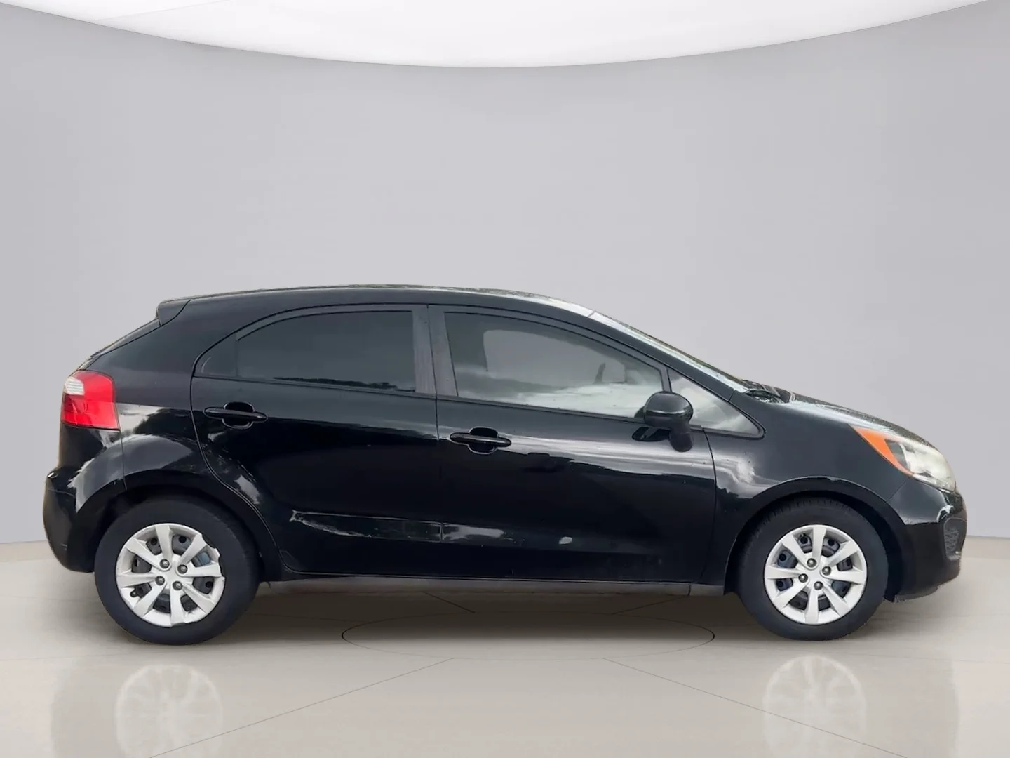 Used 2013 Black Kia LX image 6