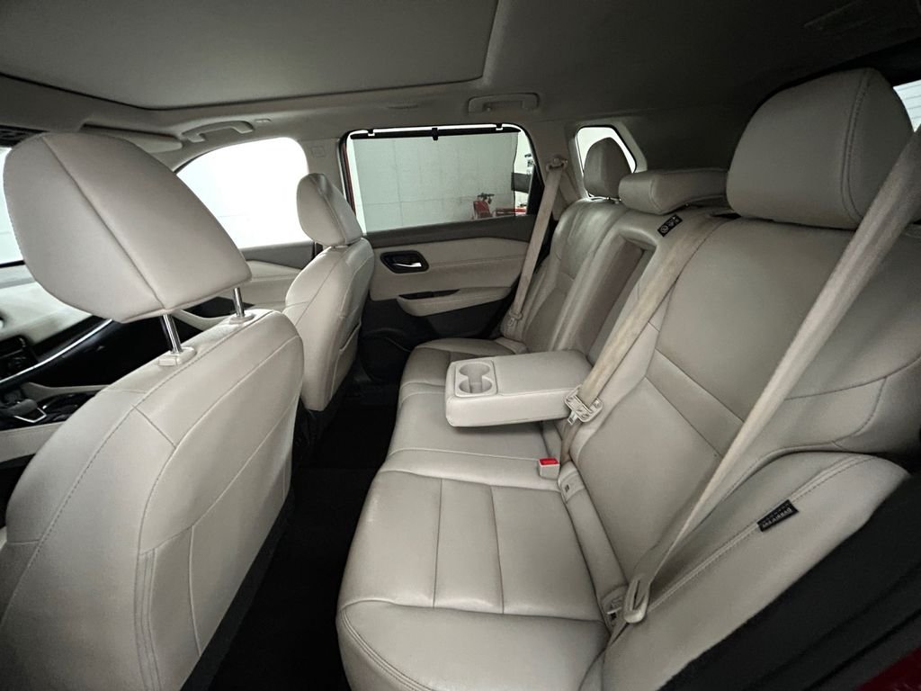 Used 2023 Red Nissan SL image 19