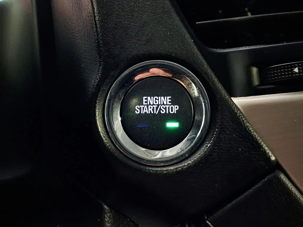 Used 2020 Black GMC Denali image 16