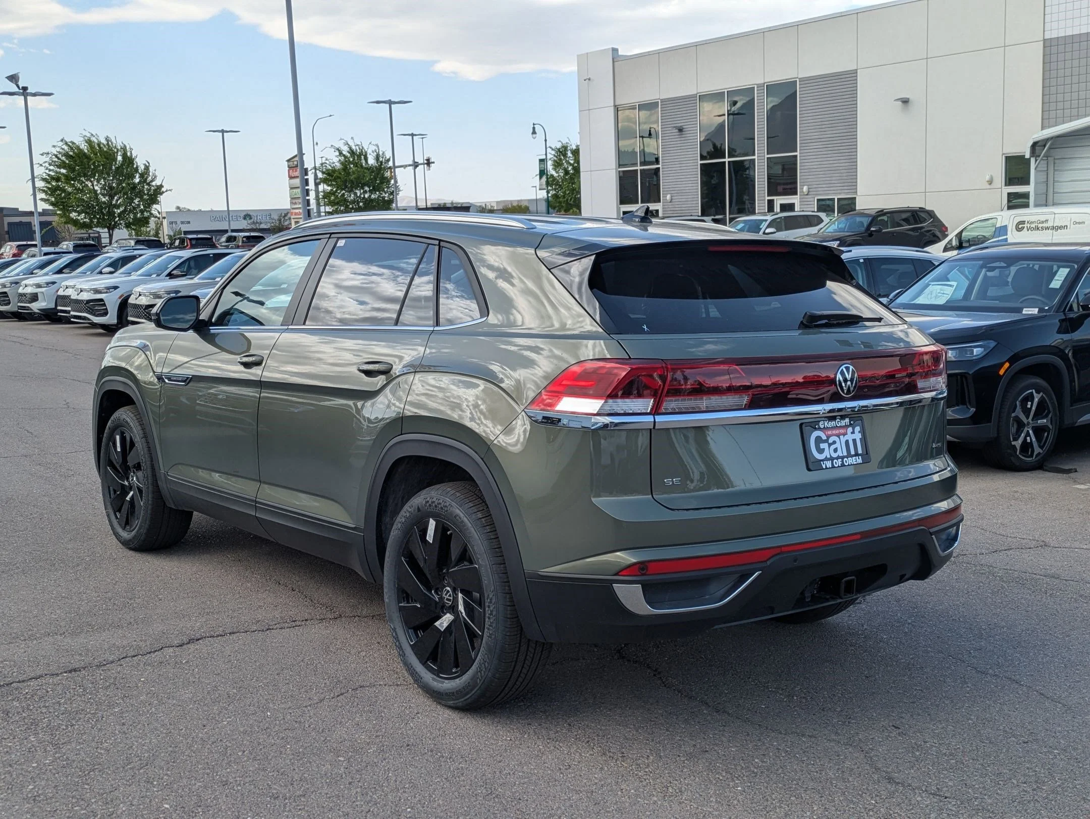 New 2026 Avocado Green Pearl Volkswagen 2.0T SE w/Technology image 5