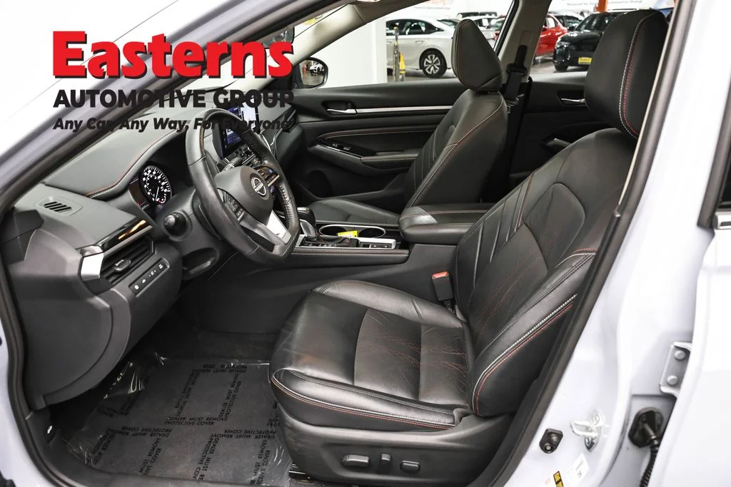 Used 2023 Gray Nissan 2.0 SR image 14