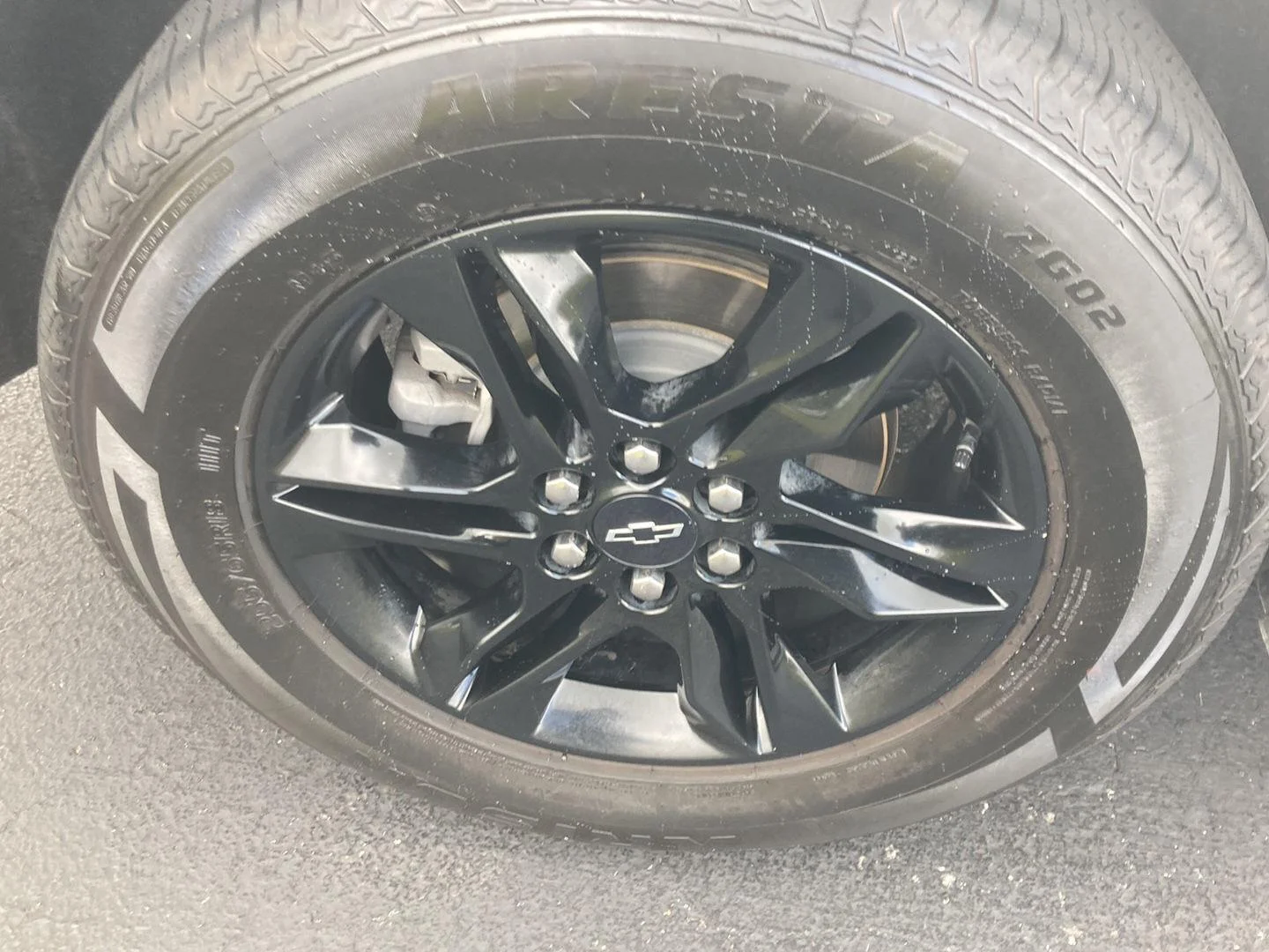 Used 2022 Silver Ice Metallic Chevrolet LT Cloth image 9