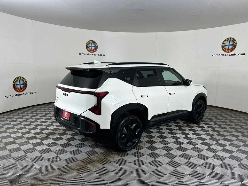 New 2027 Snow White Pearl Kia X-Line S image 18