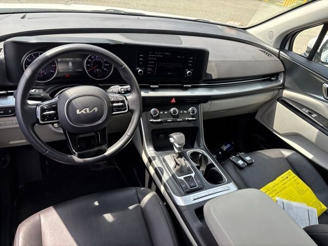 Certified Used 2024 Snow White Pearl Kia LX image 13