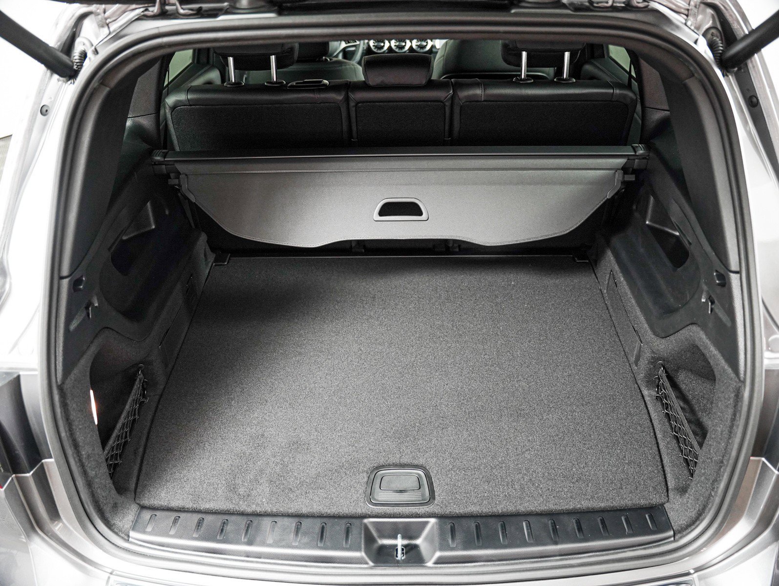 New 2026 Mountain Grey Metallic Mercedes-Benz GLB 250 image 8