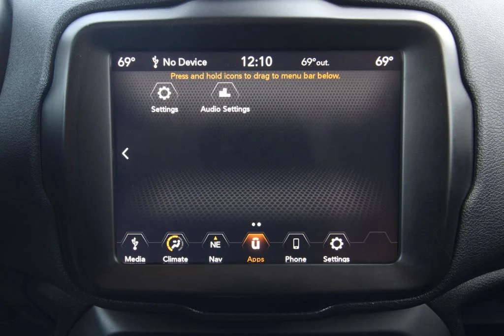 Used 2021 Black Jeep Latitude image 32