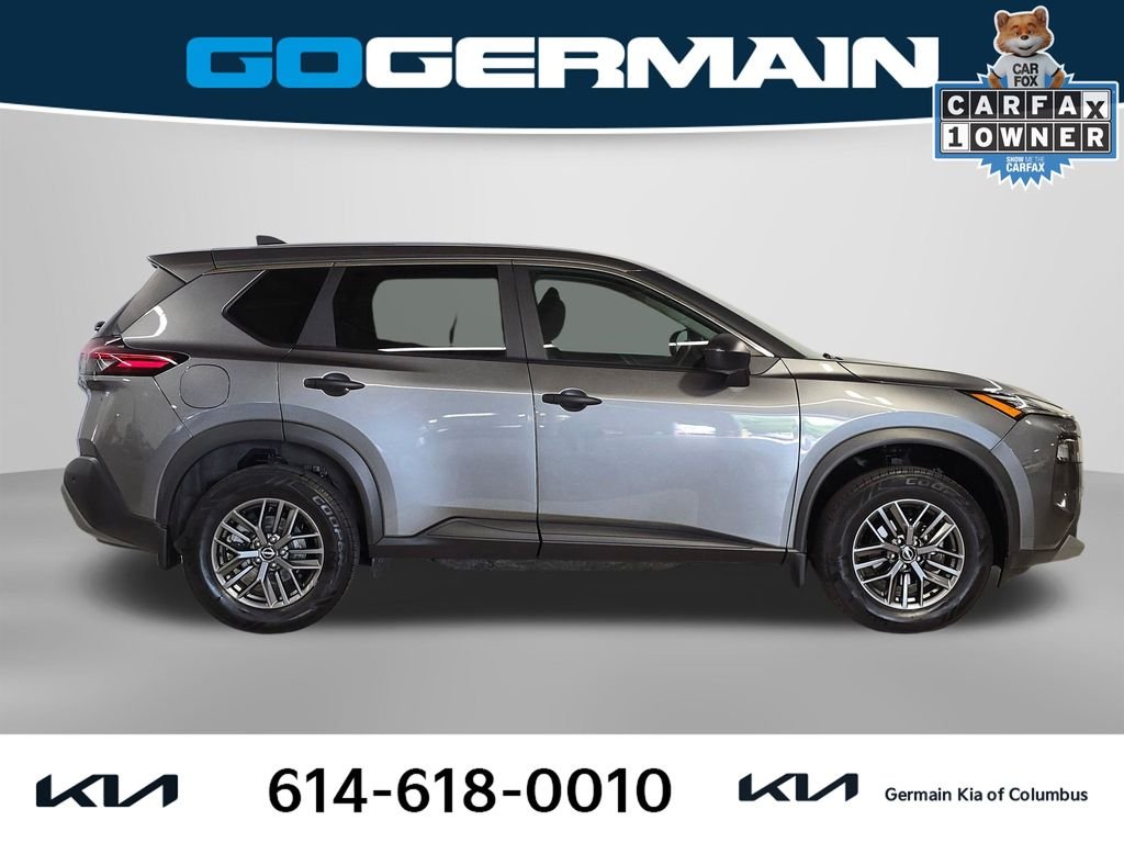 Used 2023 Gray Nissan S image 7