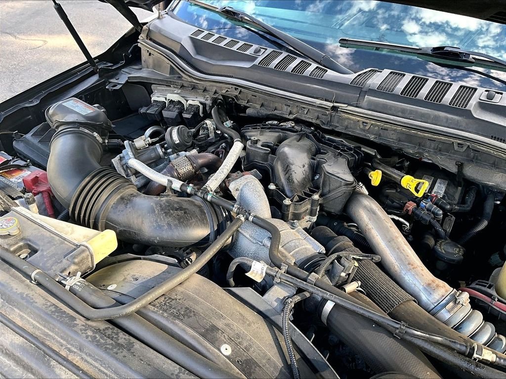 Used 2019 Black Metallic Ford Lariat image 34