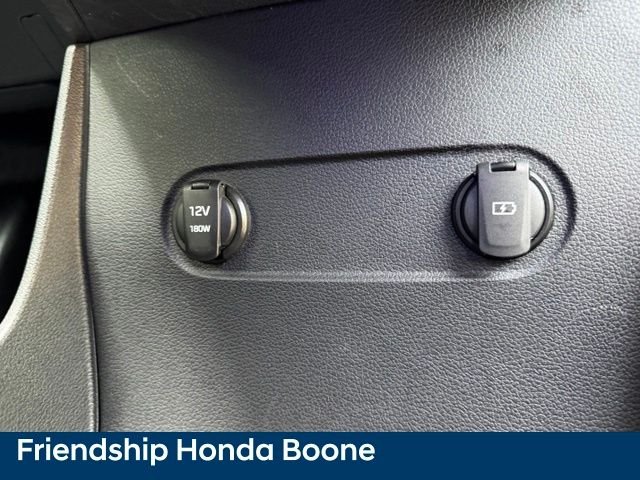 Used 2024 White Hyundai SEL image 51