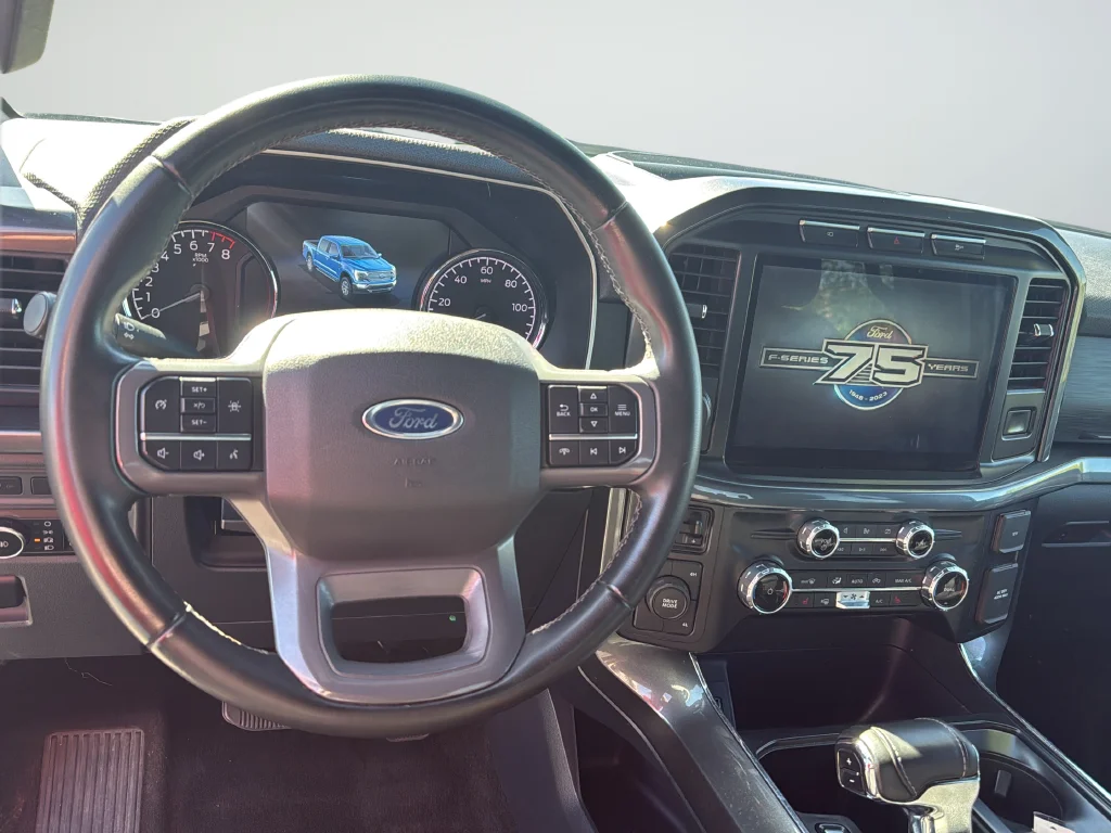 Used 2023 Gray Ford XLT image 11