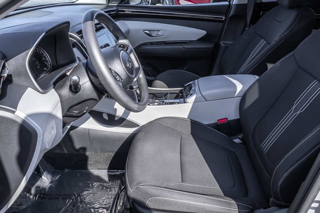 Used 2023 Silver Hyundai SEL image 14
