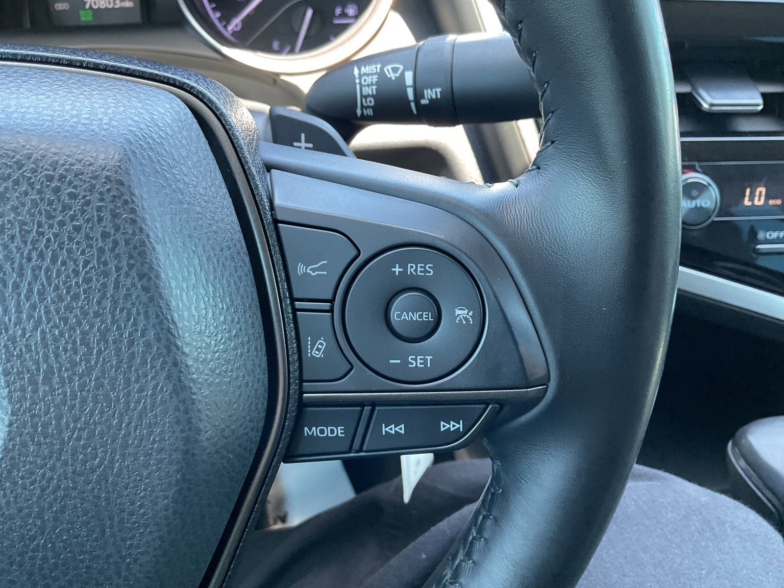 Certified Used 2022 White Toyota SE image 21