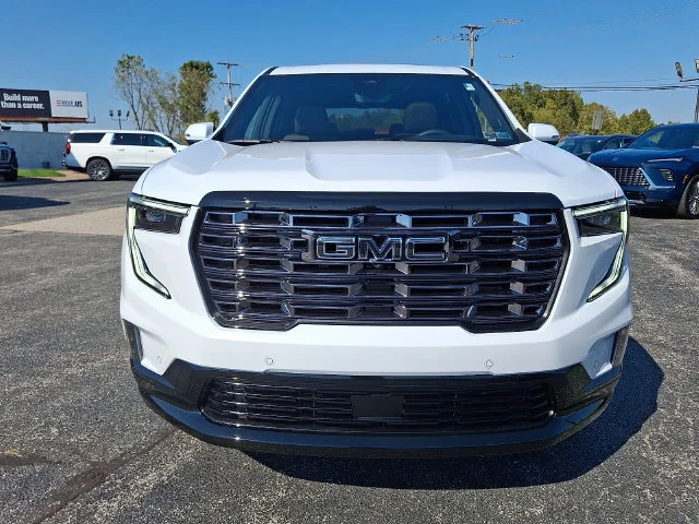 New 2027 Glacier White Tricoat GMC Denali Ultimate image 2