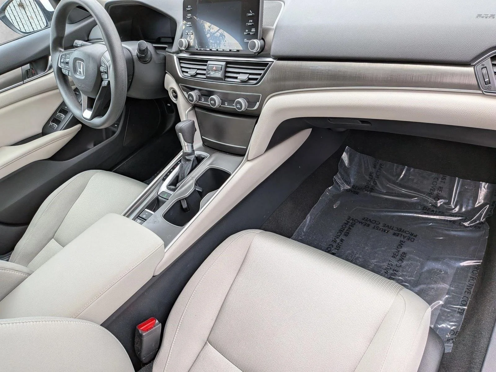 Used 2018 White Honda LX 1.5T image 20