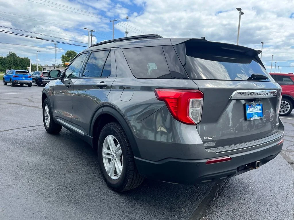 Used 2023 Gray Ford XLT image 5