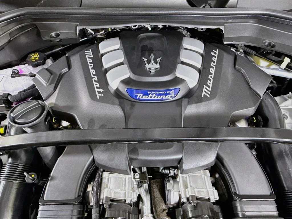 New 2026 Bianco Maserati Modena image 23