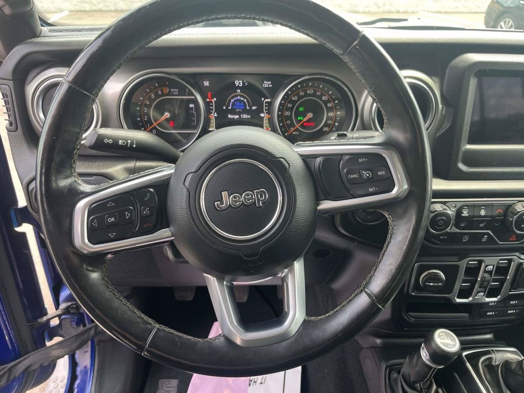 Used 2019 Blue Jeep Unlimited Sahara image 18