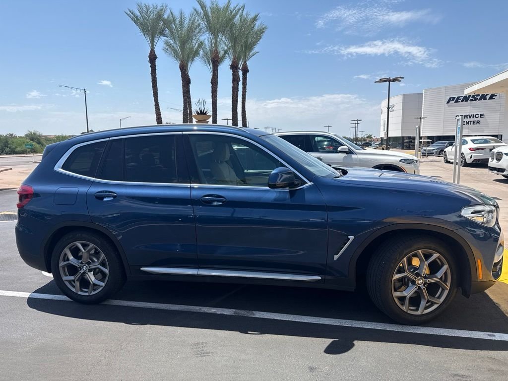 Used 2020 Blue Metallic BMW sDrive30i image 6