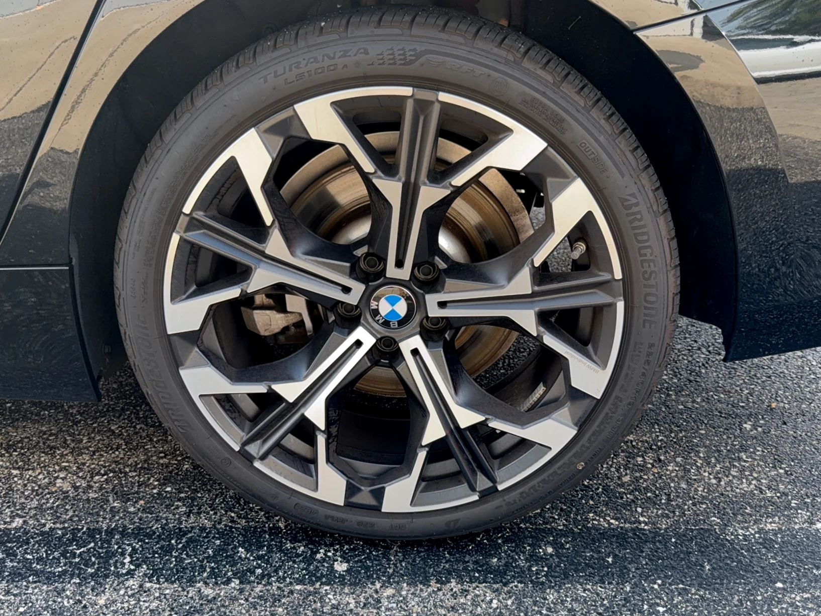 New 2025 Black Sapphire Metallic BMW 330i xDrive Sedan image 54