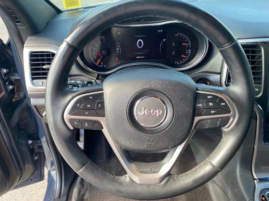 Used 2018 Rhino Clearcoat Jeep Altitude image 10