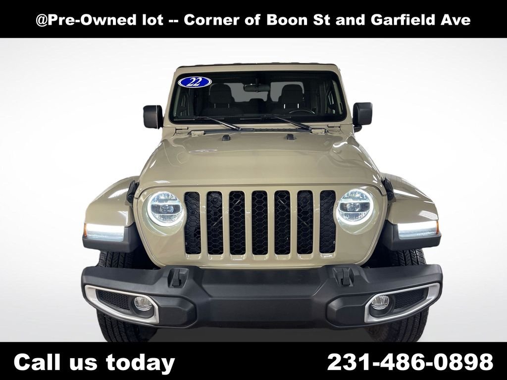 Used 2022 Beige Jeep Sport image 8
