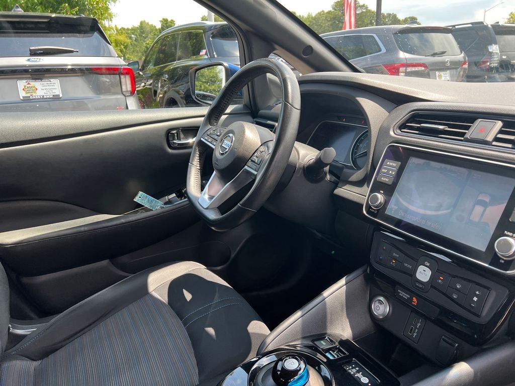 Used 2020 Blue Nissan SV Plus image 41