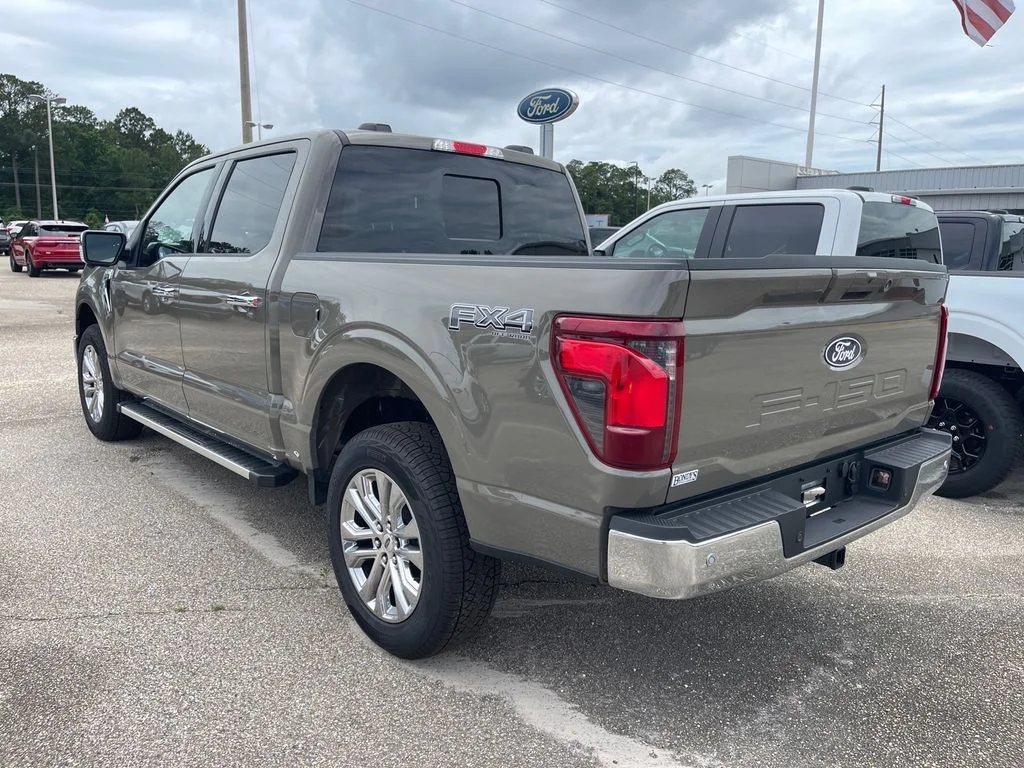 New 2026 Marsh Gray Ford XLT image 9